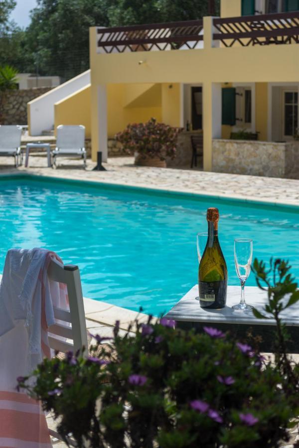Villa Elaia Suites & Apartments No.3 جايوس المظهر الخارجي الصورة